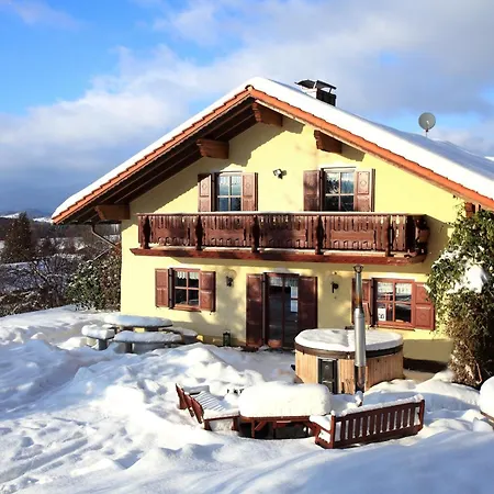 Am Hochwald Casa de Férias *